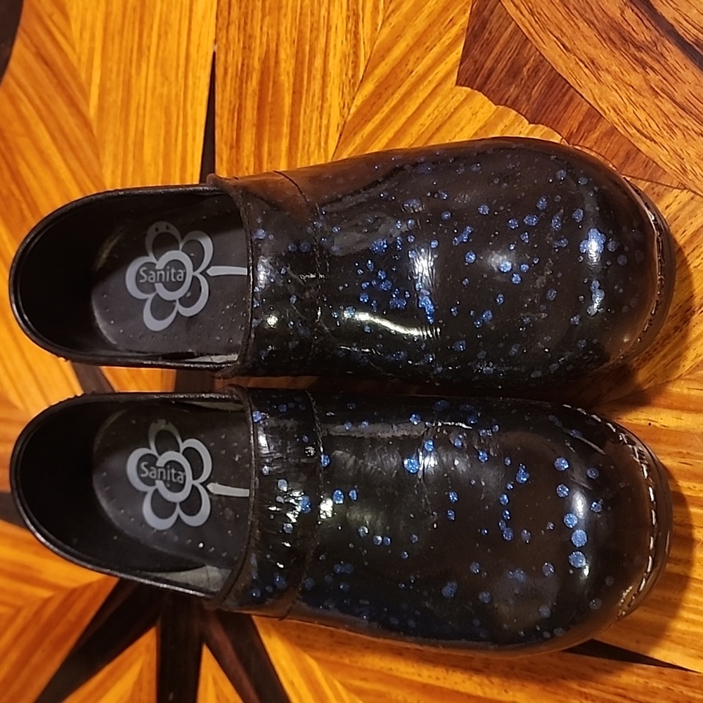 Sanita nursing clogs